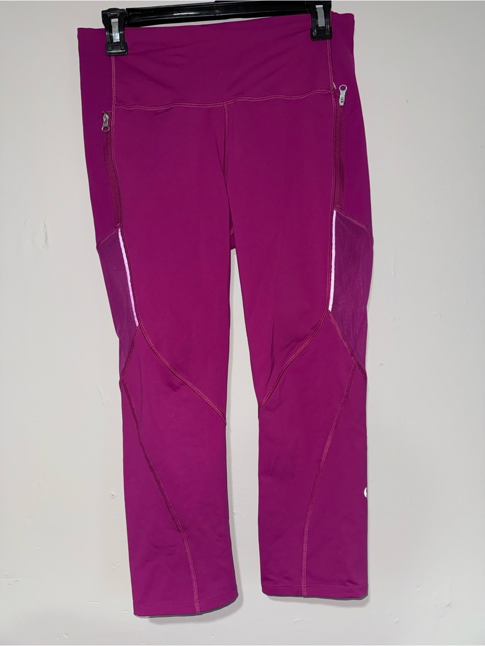 lululemon athletica Magenta/Purple Leggings with Zip Pockets